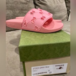 Gucci Slides